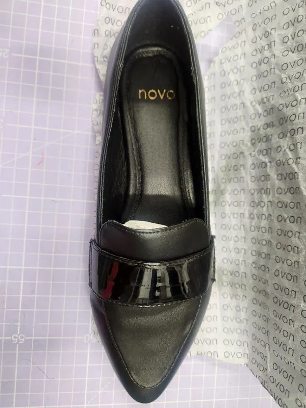 Shoes Nova  size 6