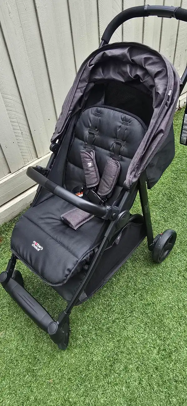 Mother's Choice Ivy compact Pram