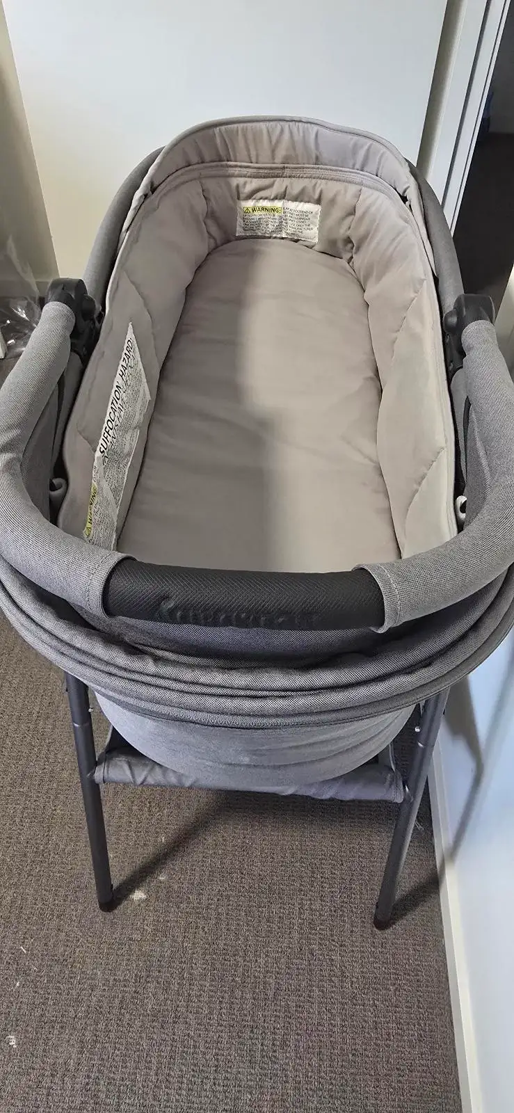 RedsBaby Bassinet, Stand & adapters. – photo 4