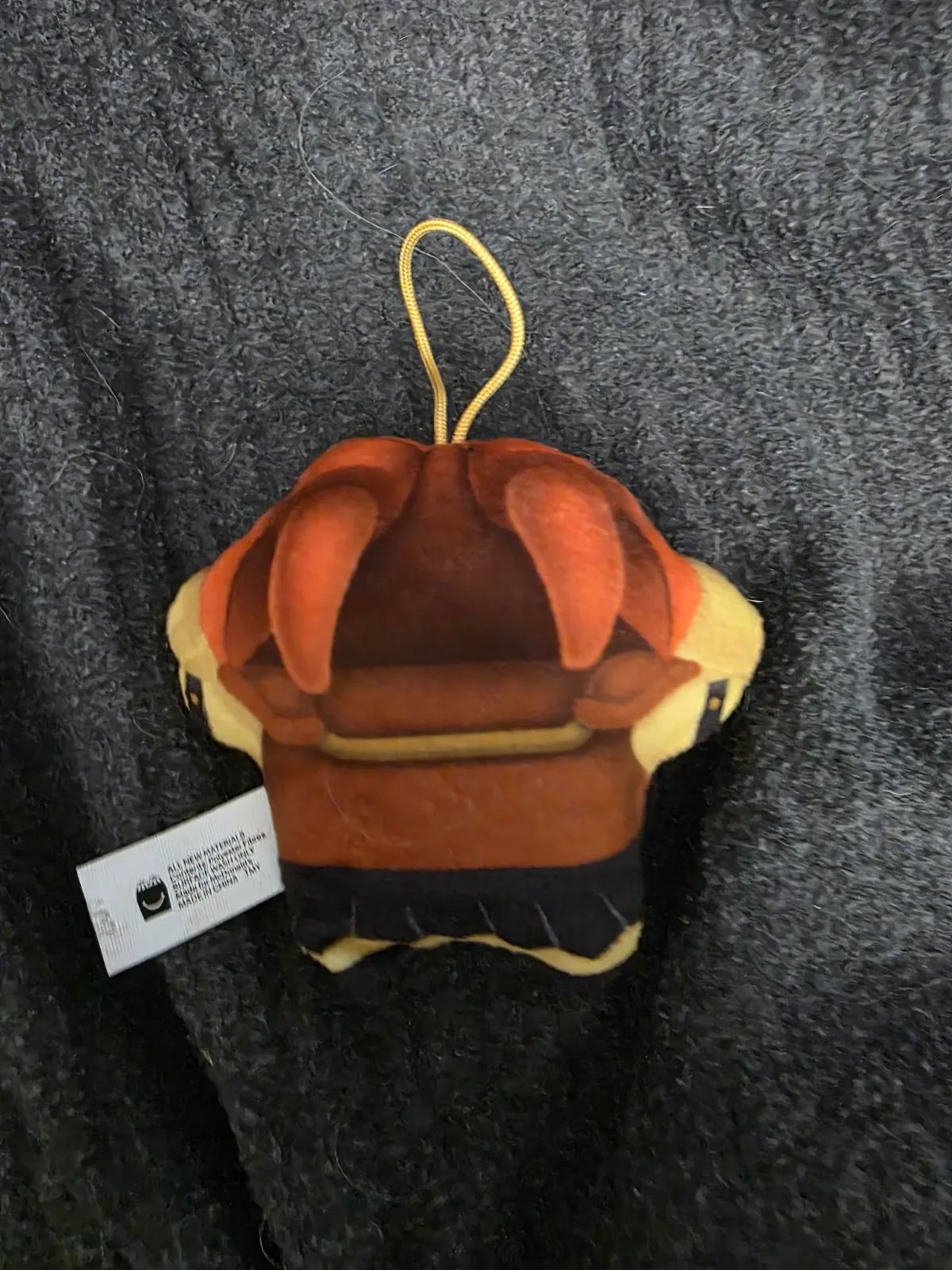 Pompom Purin dressed as Exodia — photo 2