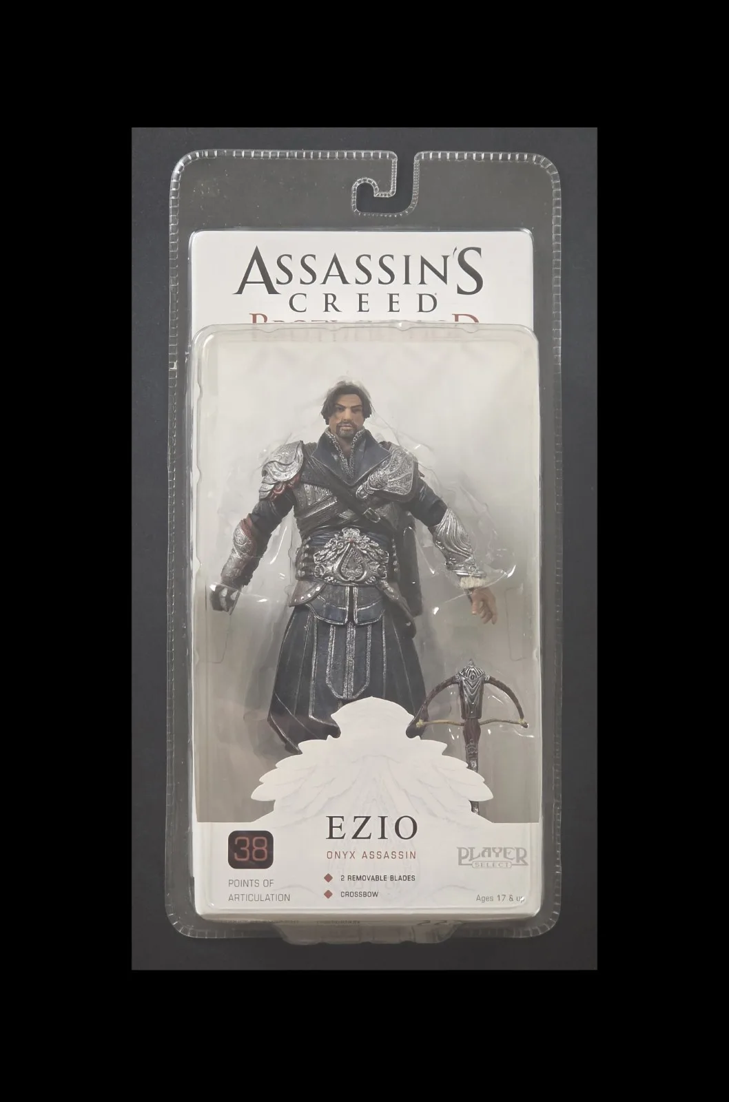2011 Assassin's Creed Brotherhood Ezio Onyx Assassin Sealed NECA Figure – photo 2