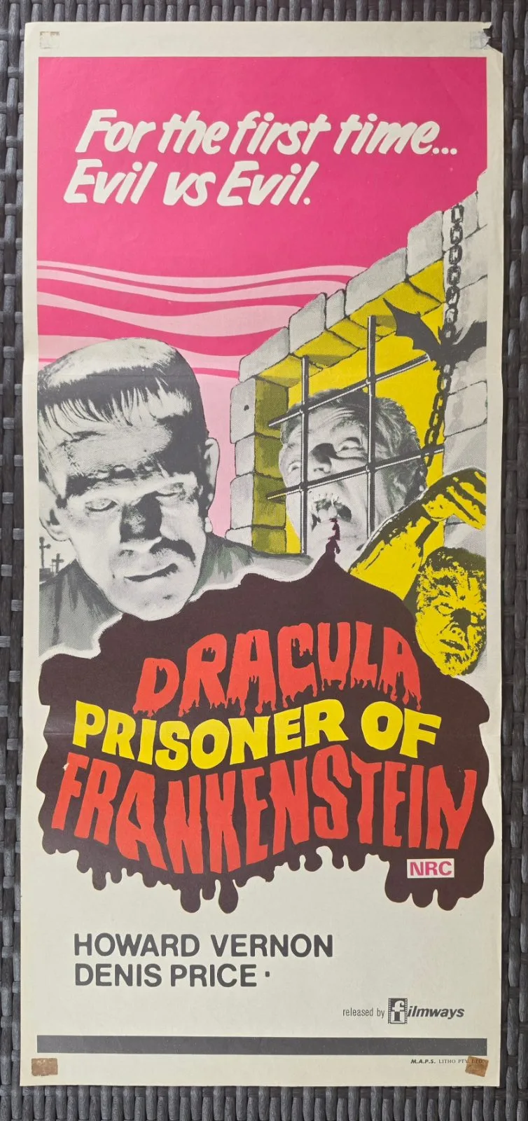 1972 Dracula Prisoner of Frankenstein Original Australian Daybill Horror Poster — photo 2