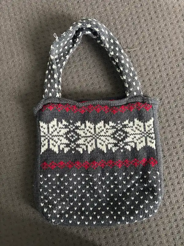 Shoulder bag