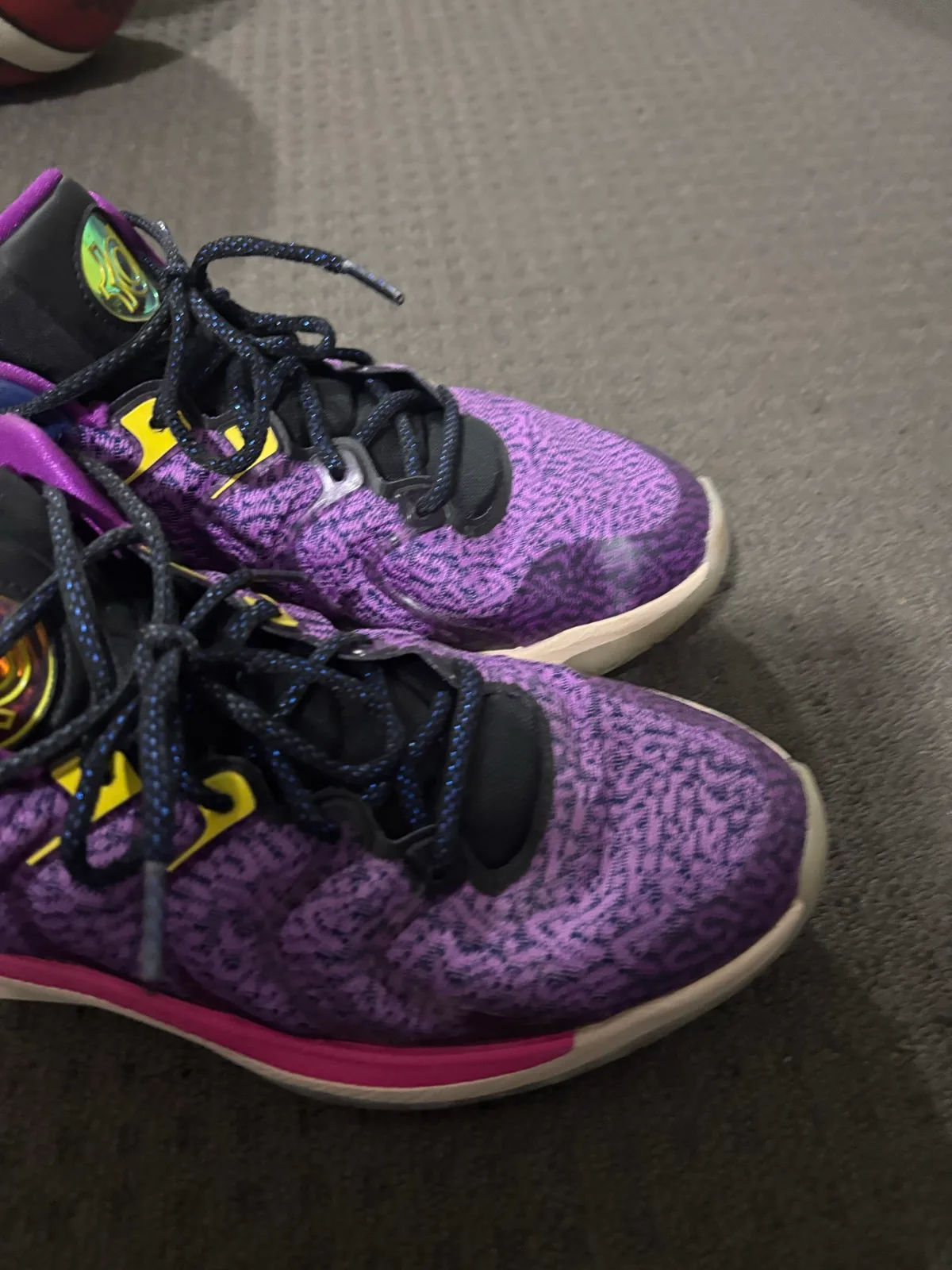 Nike basketball shoes – photo 3