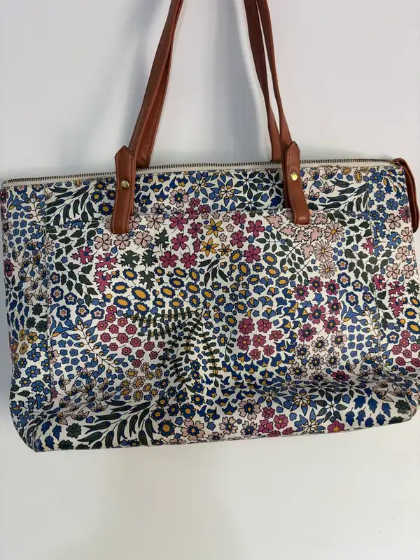 Fossil tote bag
