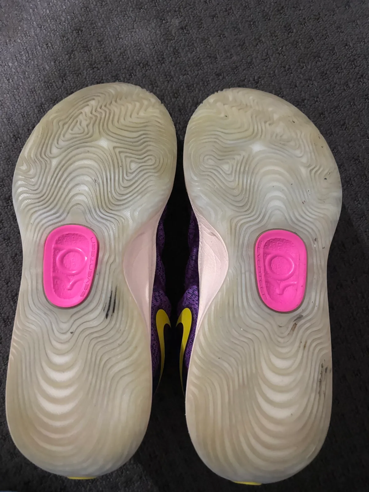 Nike basketball shoes – photo 5