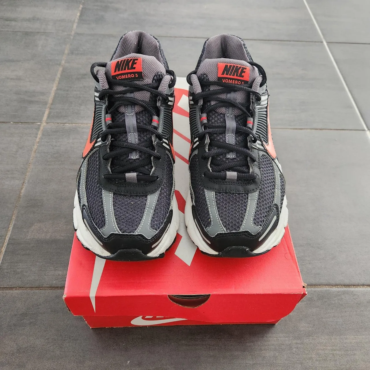 💯 Nike Zoom Vomero 5 - US MEN'S 9 - UNISEX — photo 2