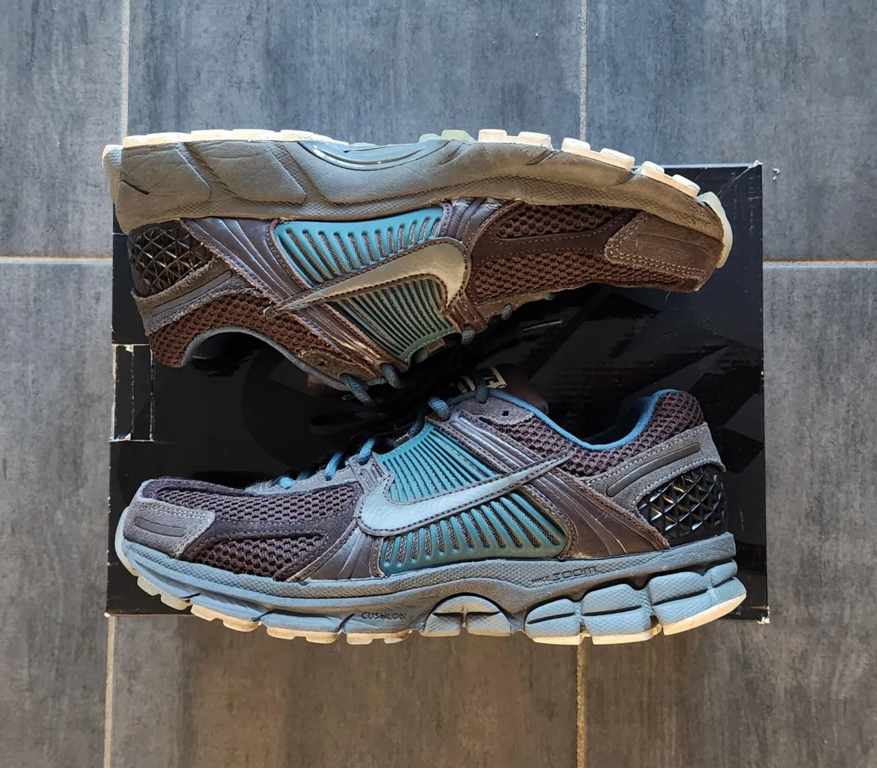 💯 Nike Vomero 5 PRM Baroque Brown - US MEN'S 9 - UNISEX — photo 3