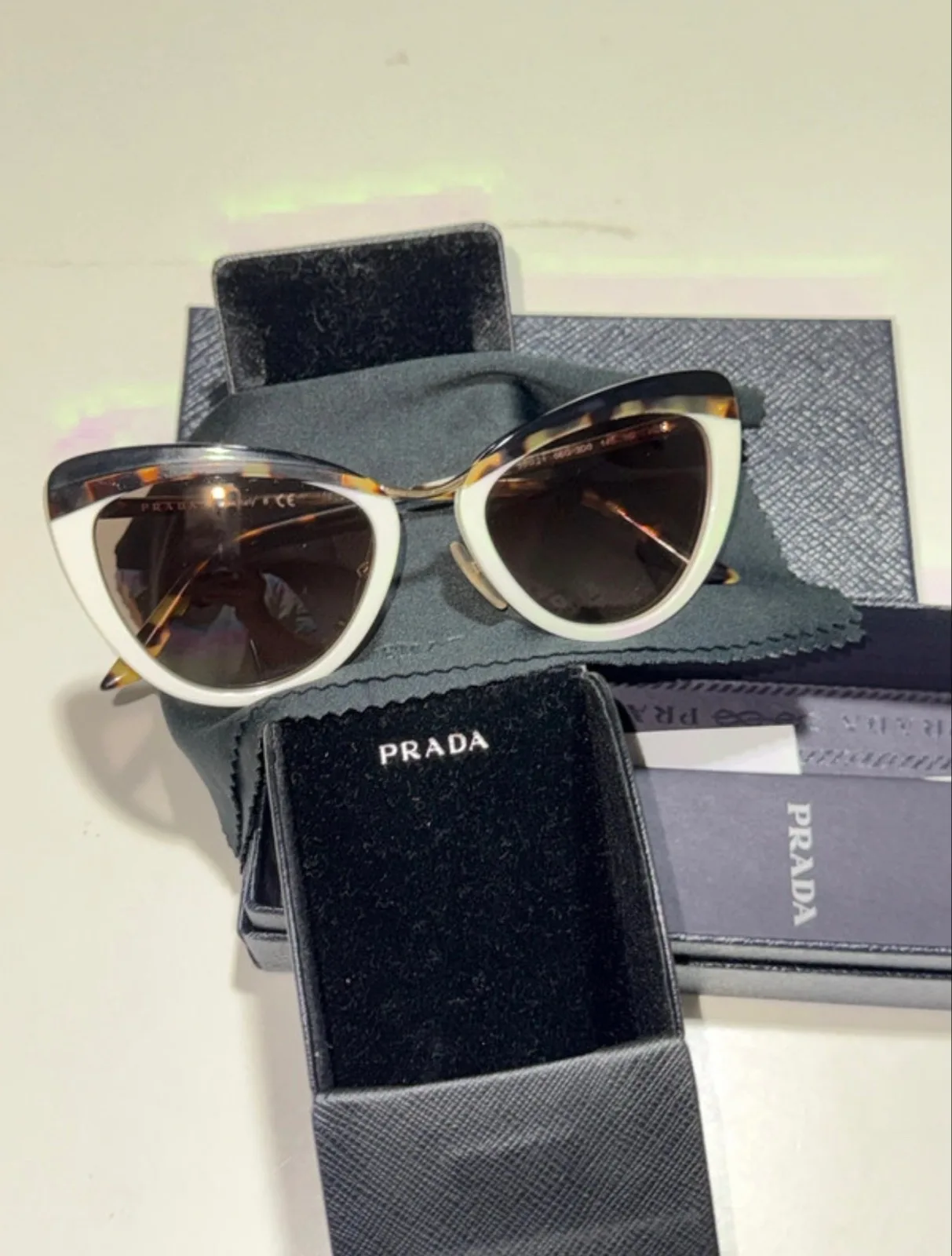 Authentic Prada PR 25XS cat-eye sunglasses — photo 4