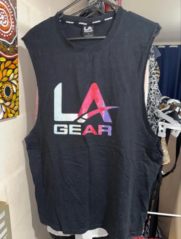LA Gear men’s sleeveless Large
