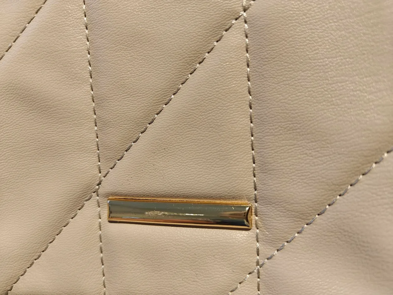 Beige quilted crossbody/shoulder bag — photo 5