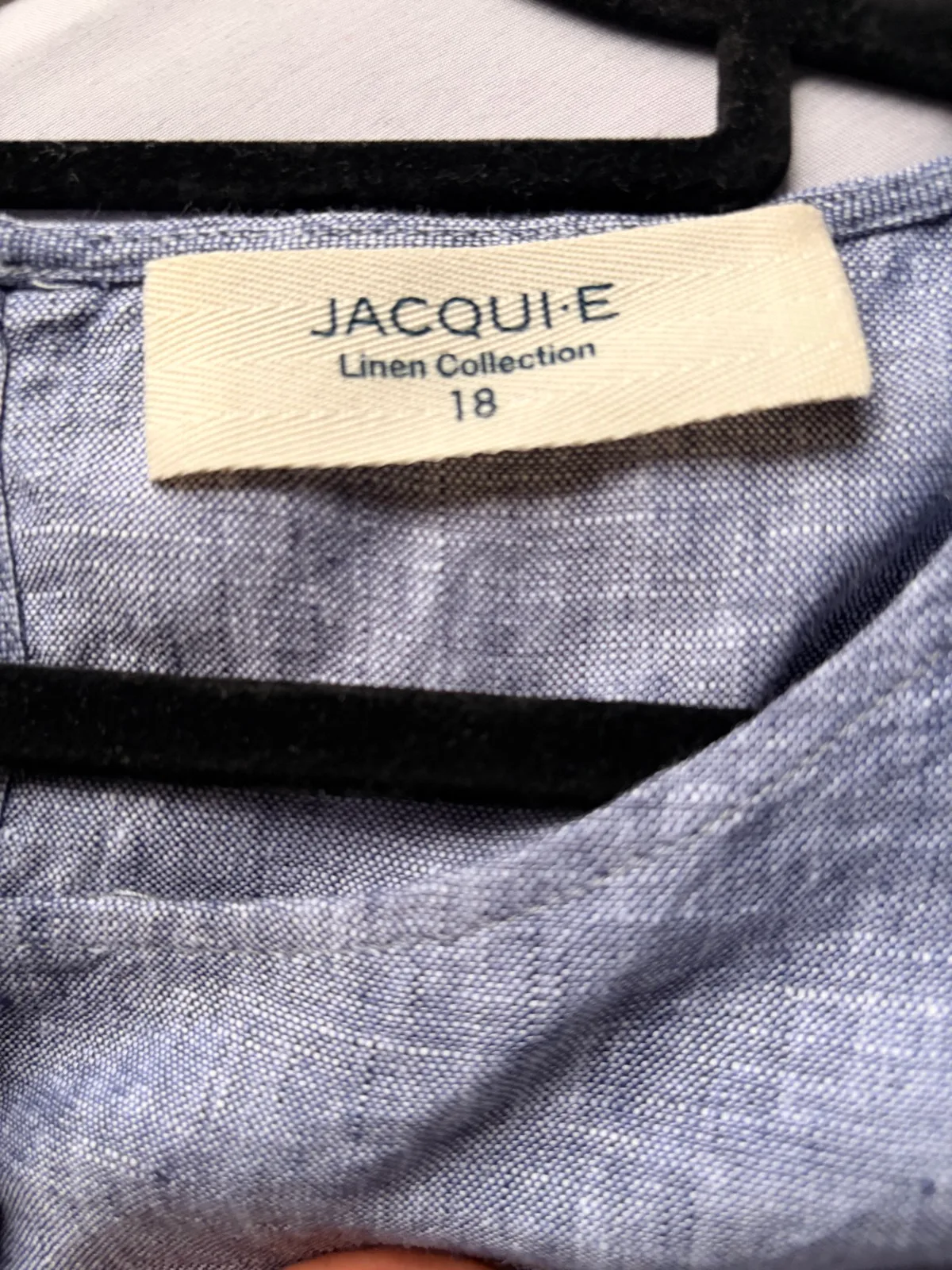 Jacquie 100% Linen top - size 18 — photo 4