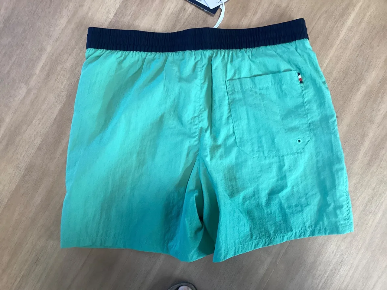 Tommy Hilfiger Swim shorts green size large New with tags — photo 2