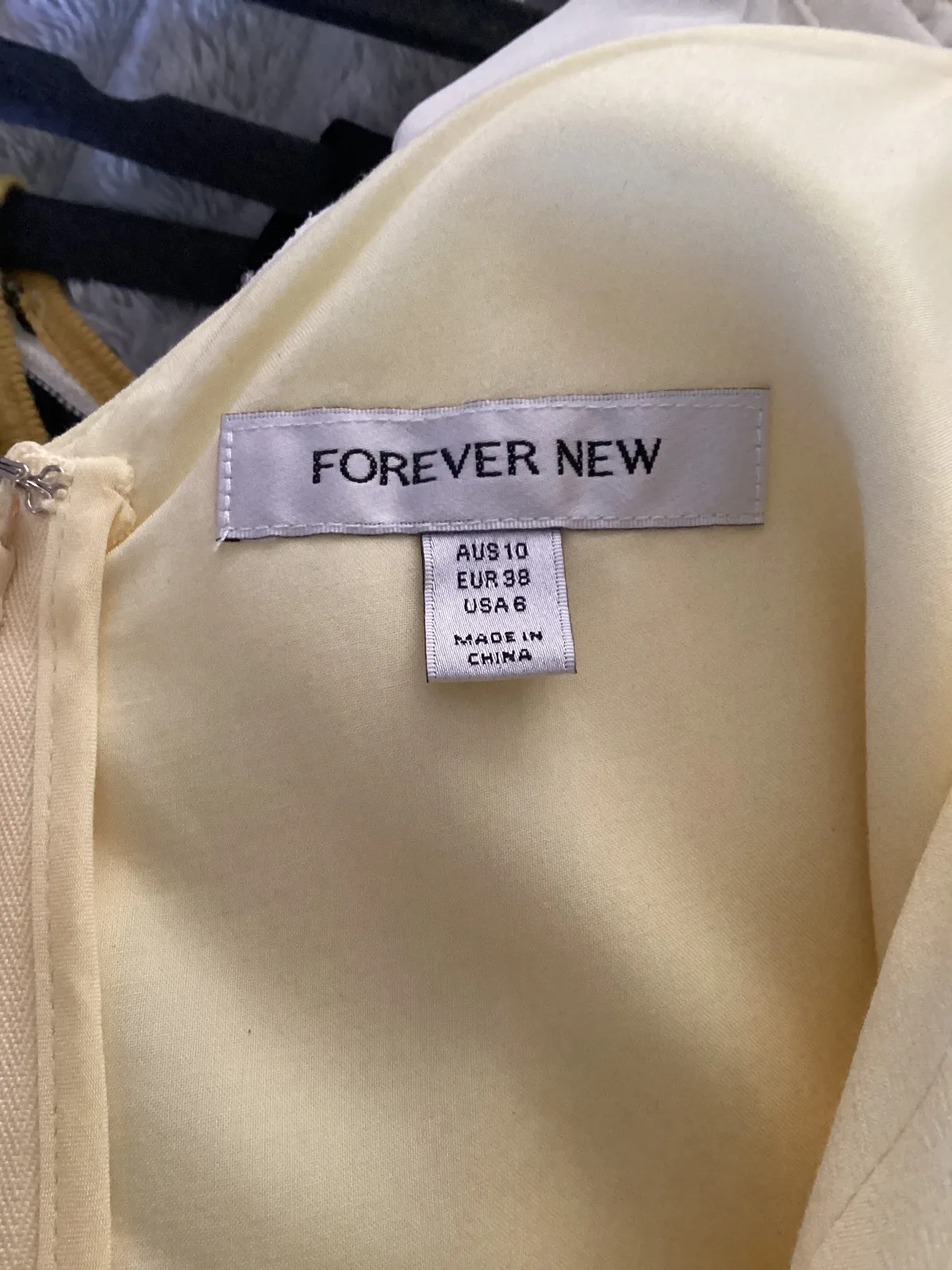 Forever New beautiful dress Size 10 New without tags — photo 4