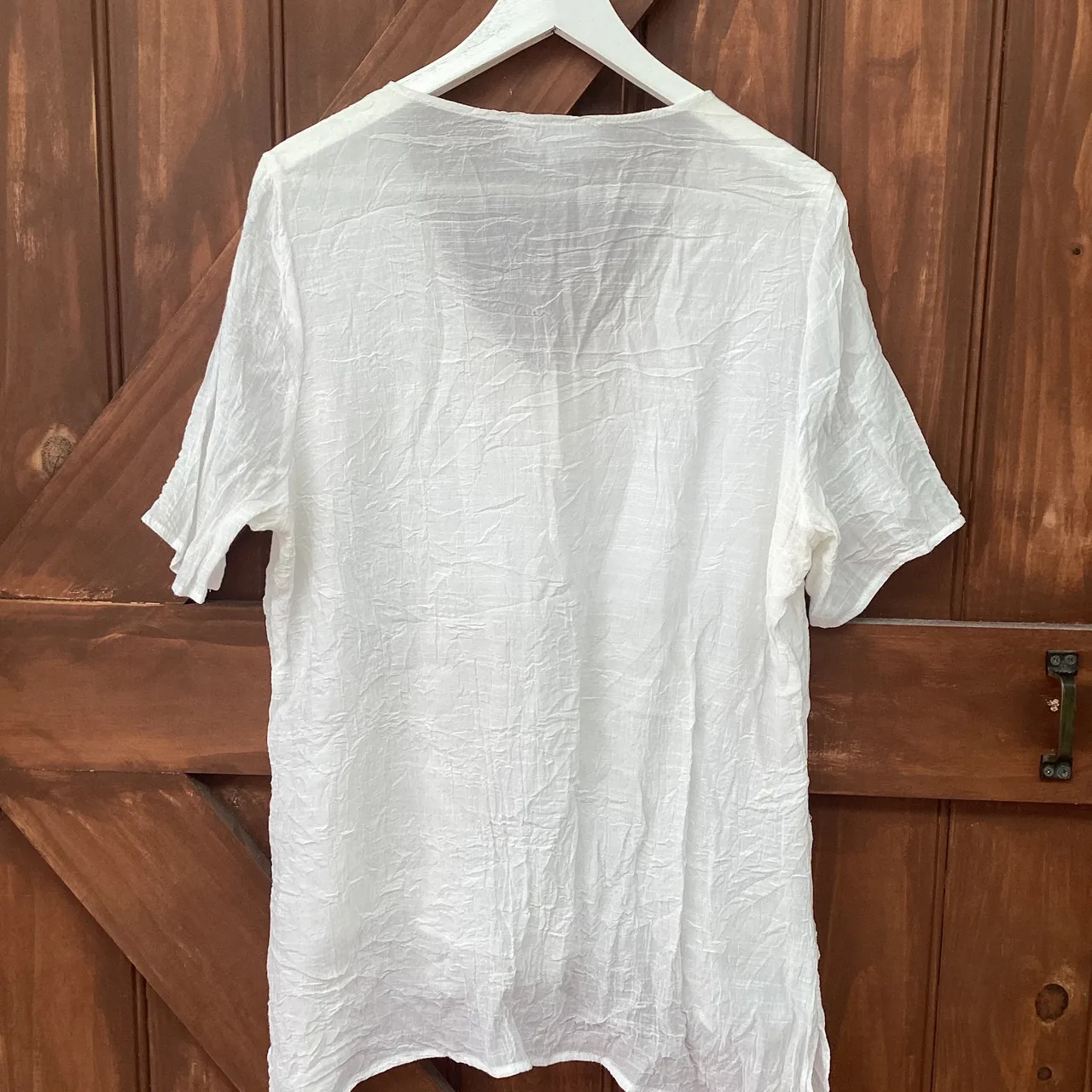 Ladies lightweight layered top size 14 white good condition — photo 2