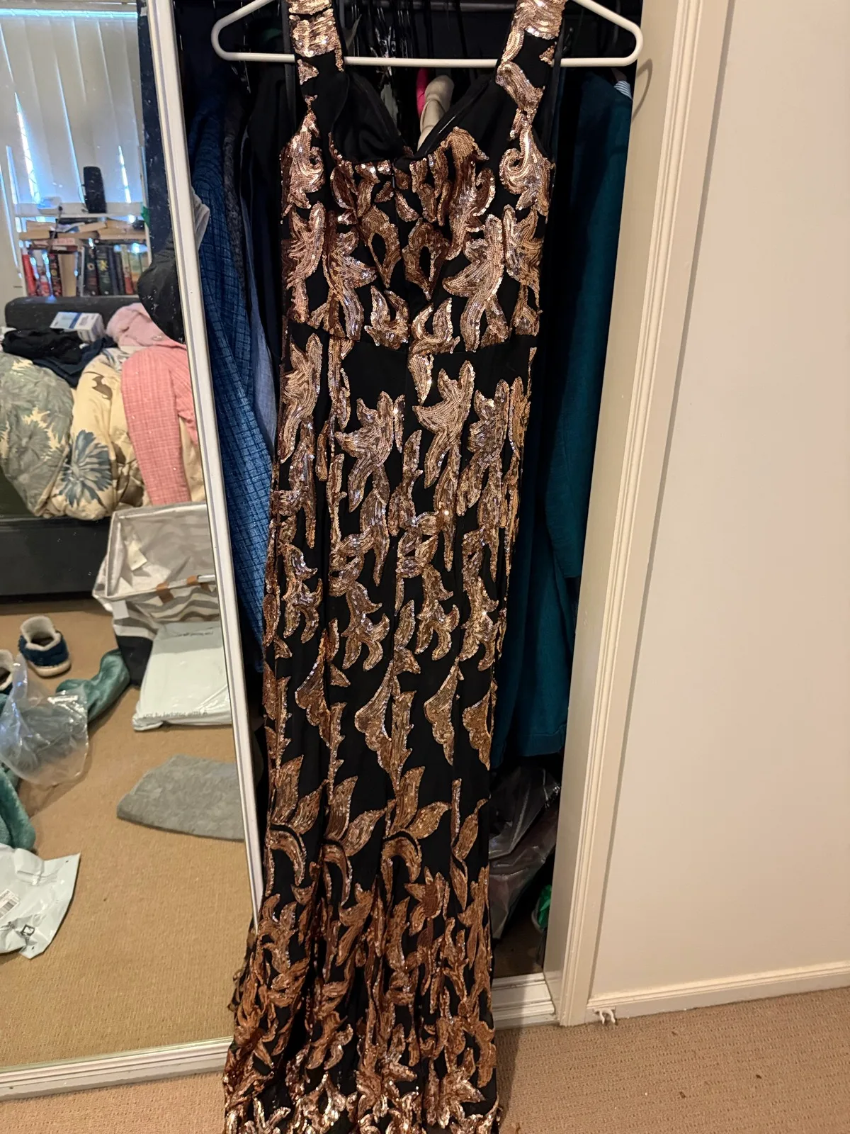 Ball gown gold embossed – photo 2