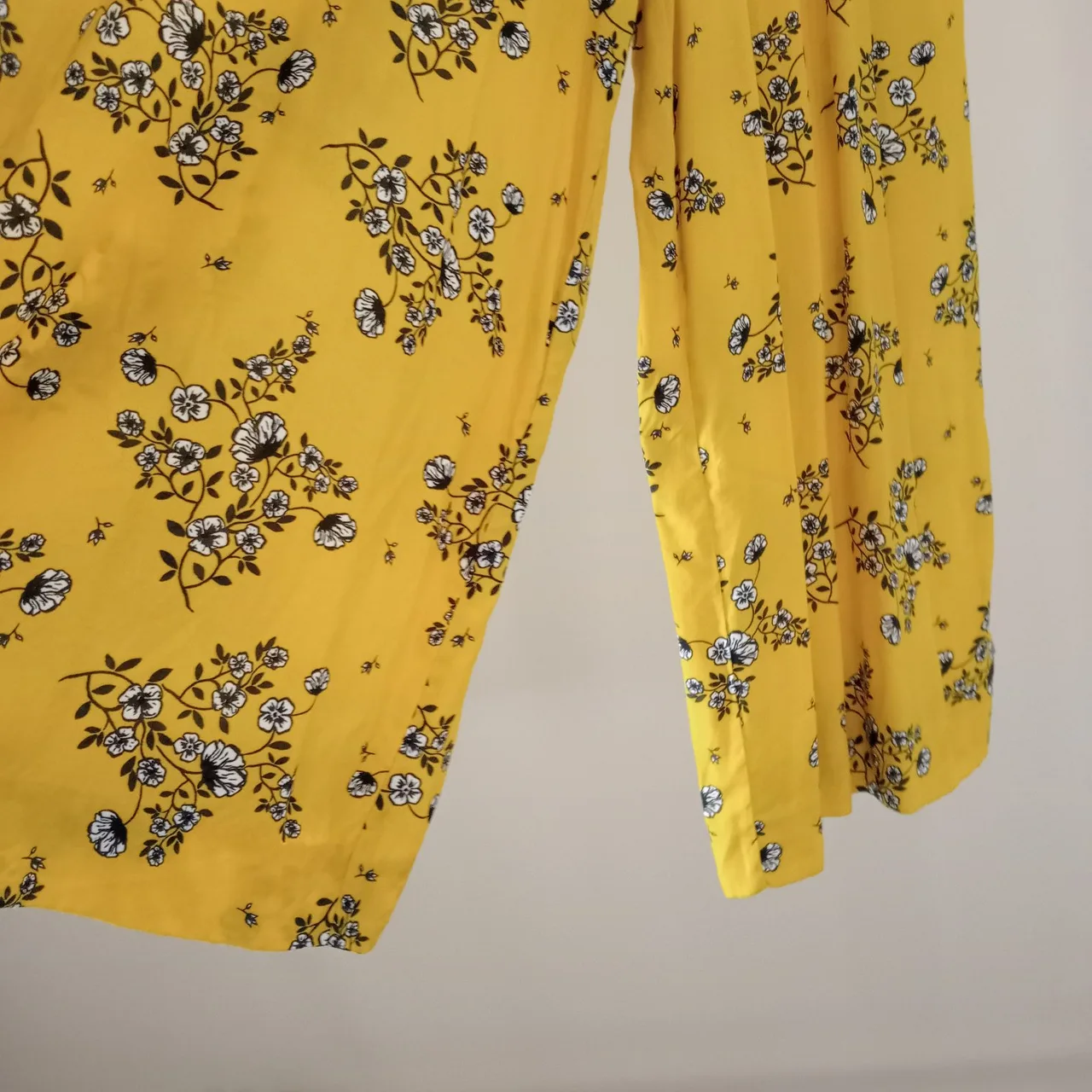 Seed Heritage Yellow Floral Jumpsuit Women's Size 6 Off Shoulder Wide Leg — photo 4
