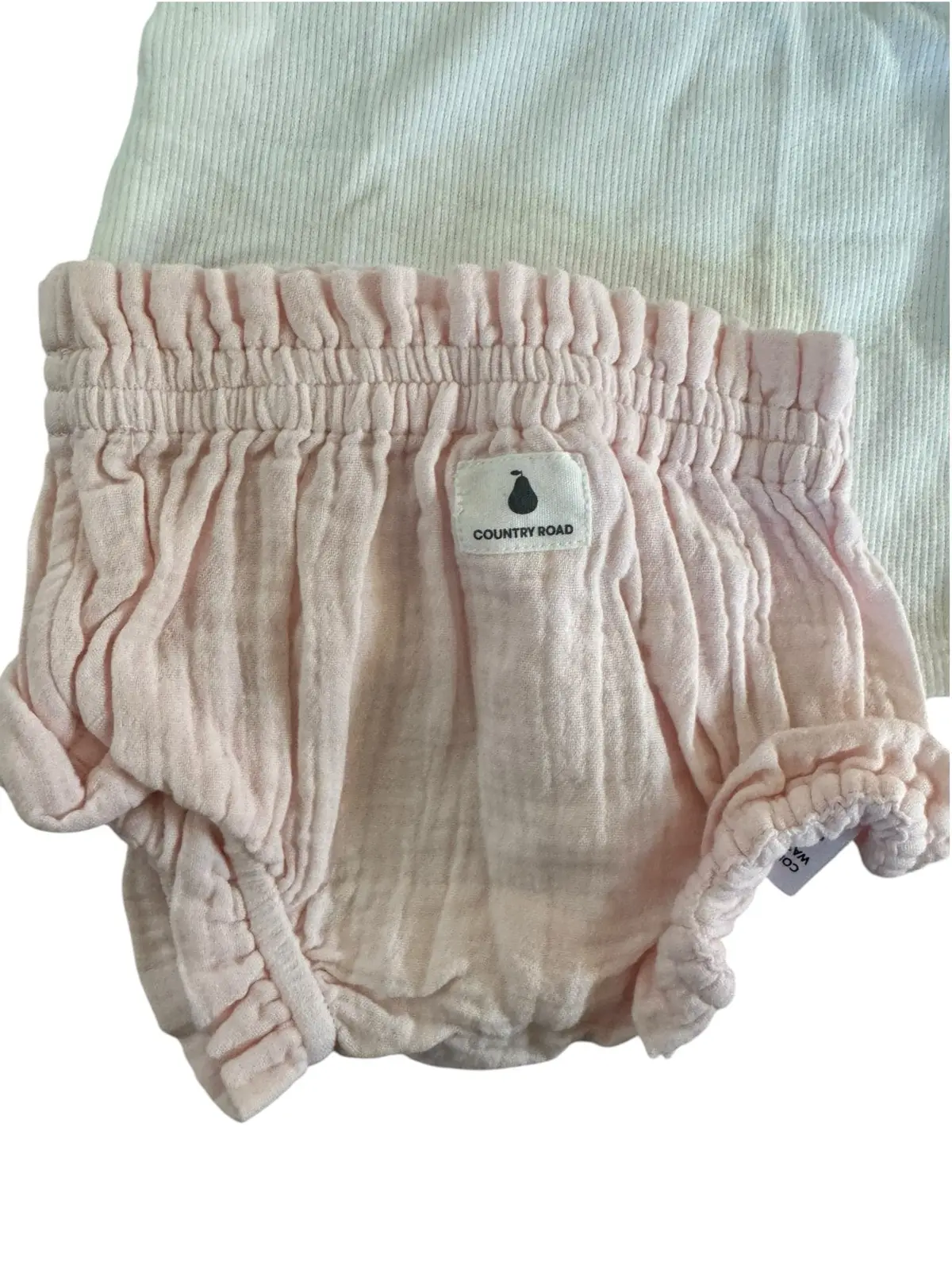 Country road baby girl outfit sz 000 – photo 3