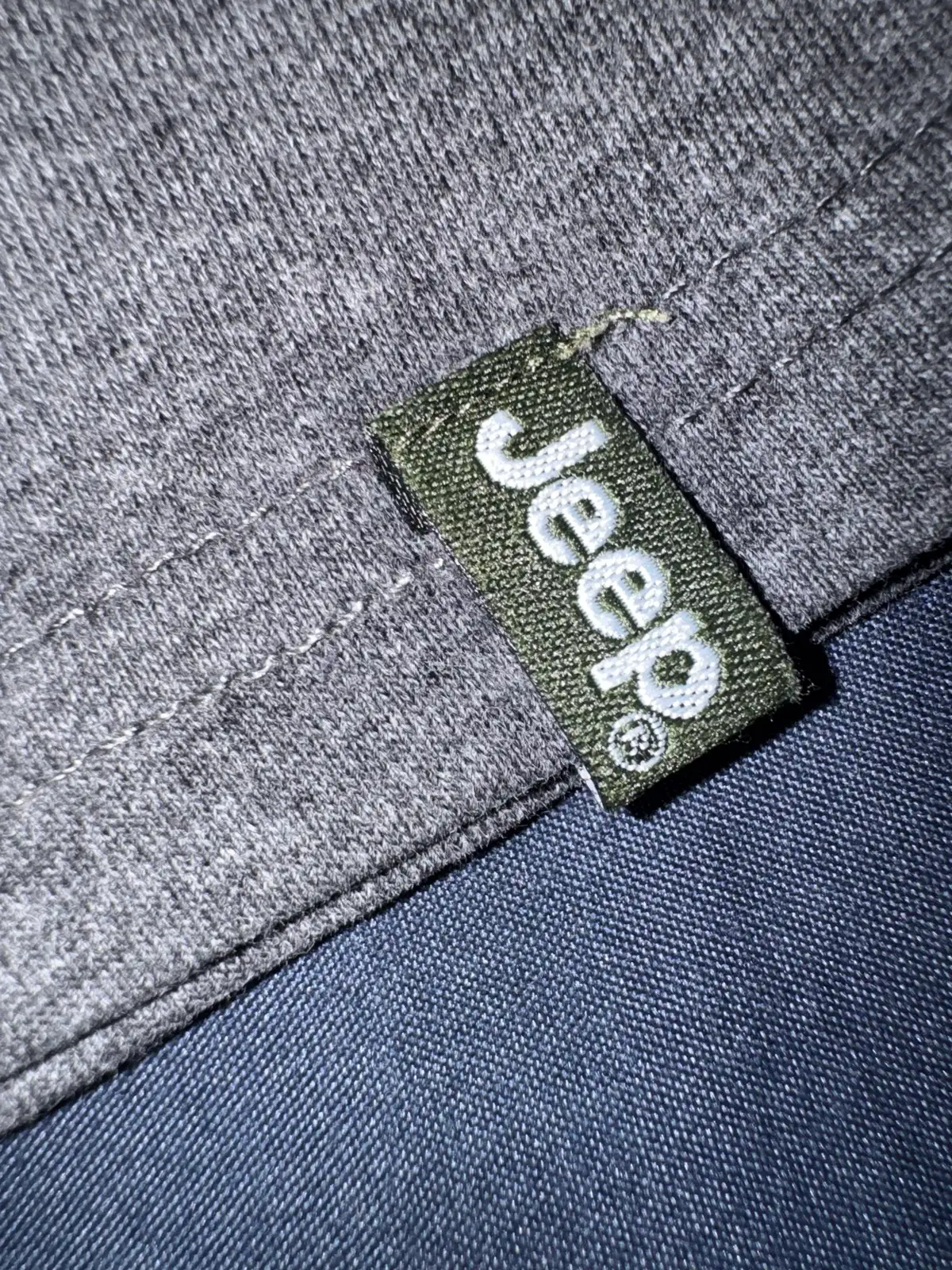 Jeep tshirt sz L Grey Men’s – photo 4