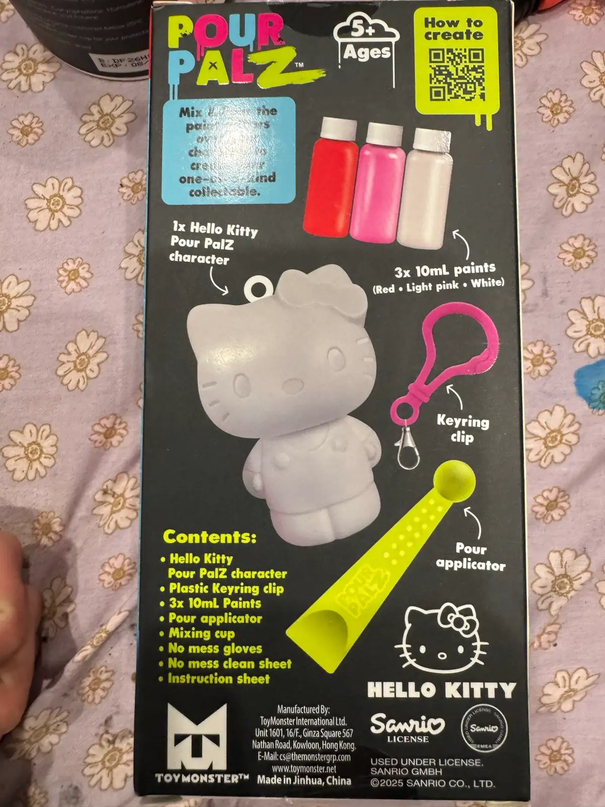 Hello kitty keyring paint & pour – photo 2
