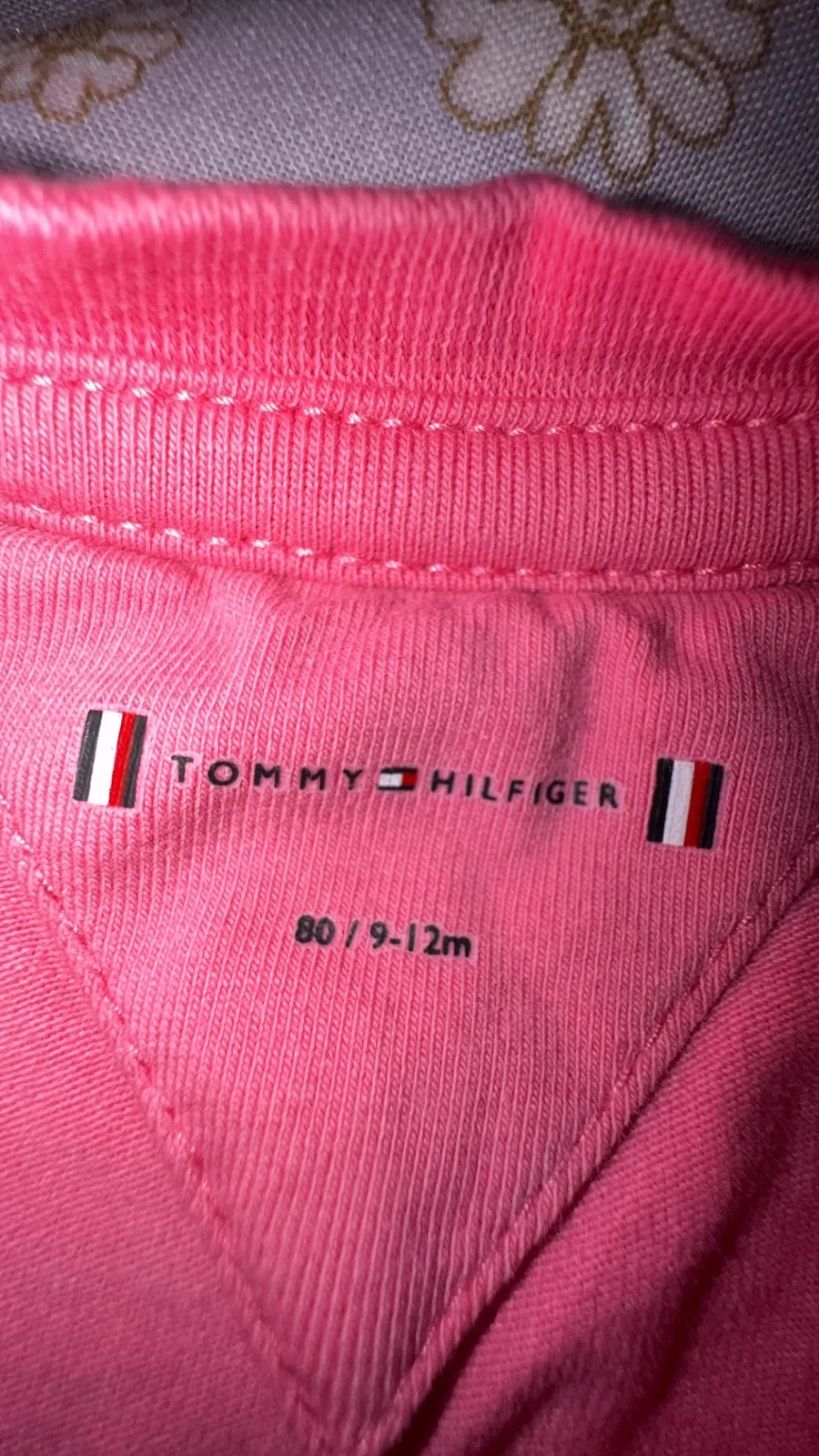 Tommy Hilfiger girls 9-12mth tshirt — photo 6