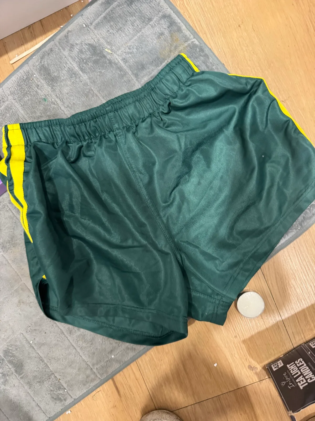 Football shorts green & yellow – photo 2