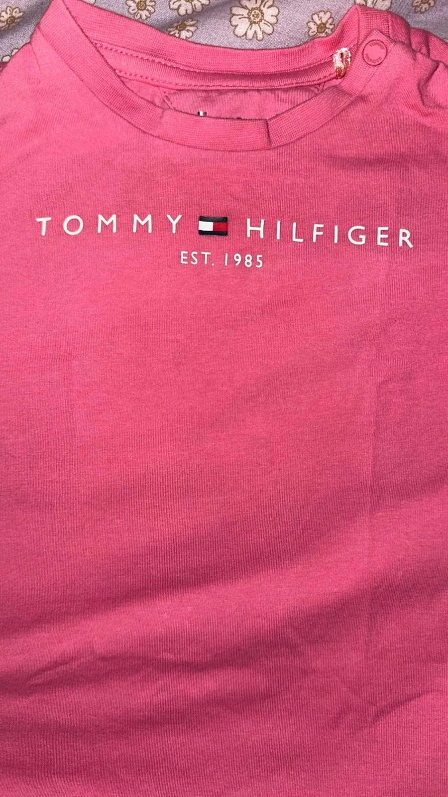 Tommy Hilfiger girls 9-12mth tshirt — photo 3