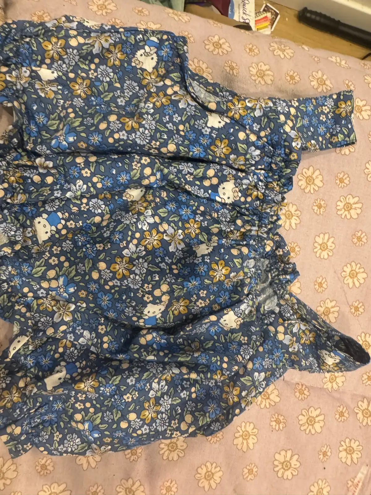 Hello kitty blue six 2 cropped top – photo 2