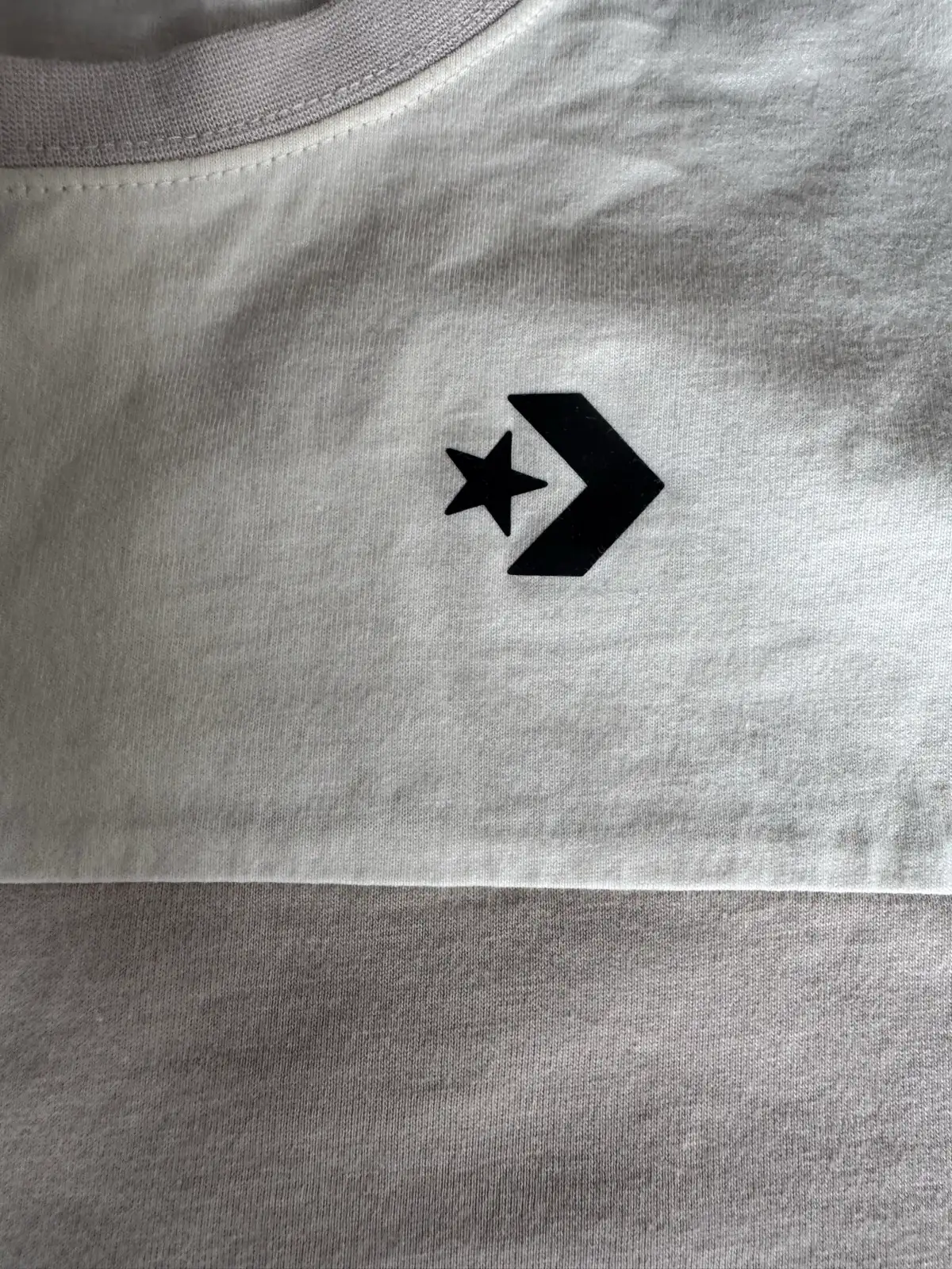 Converse women’s tshirt boxy fit sz S – photo 2