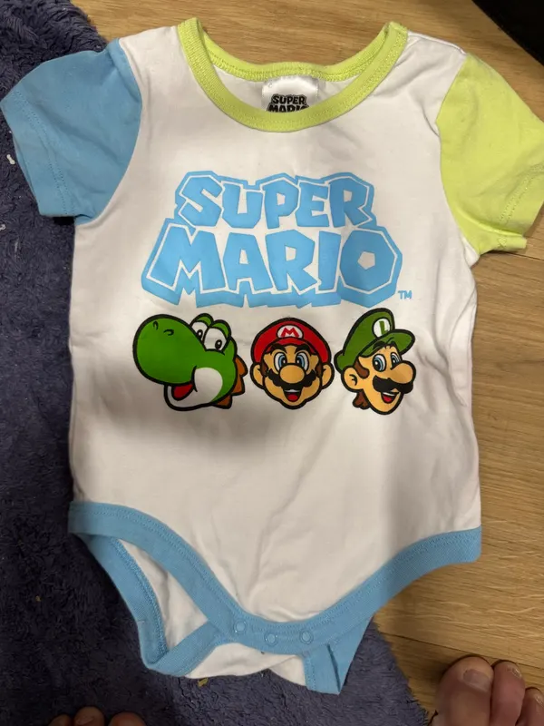 Mario baby onesie unise 3-6 m