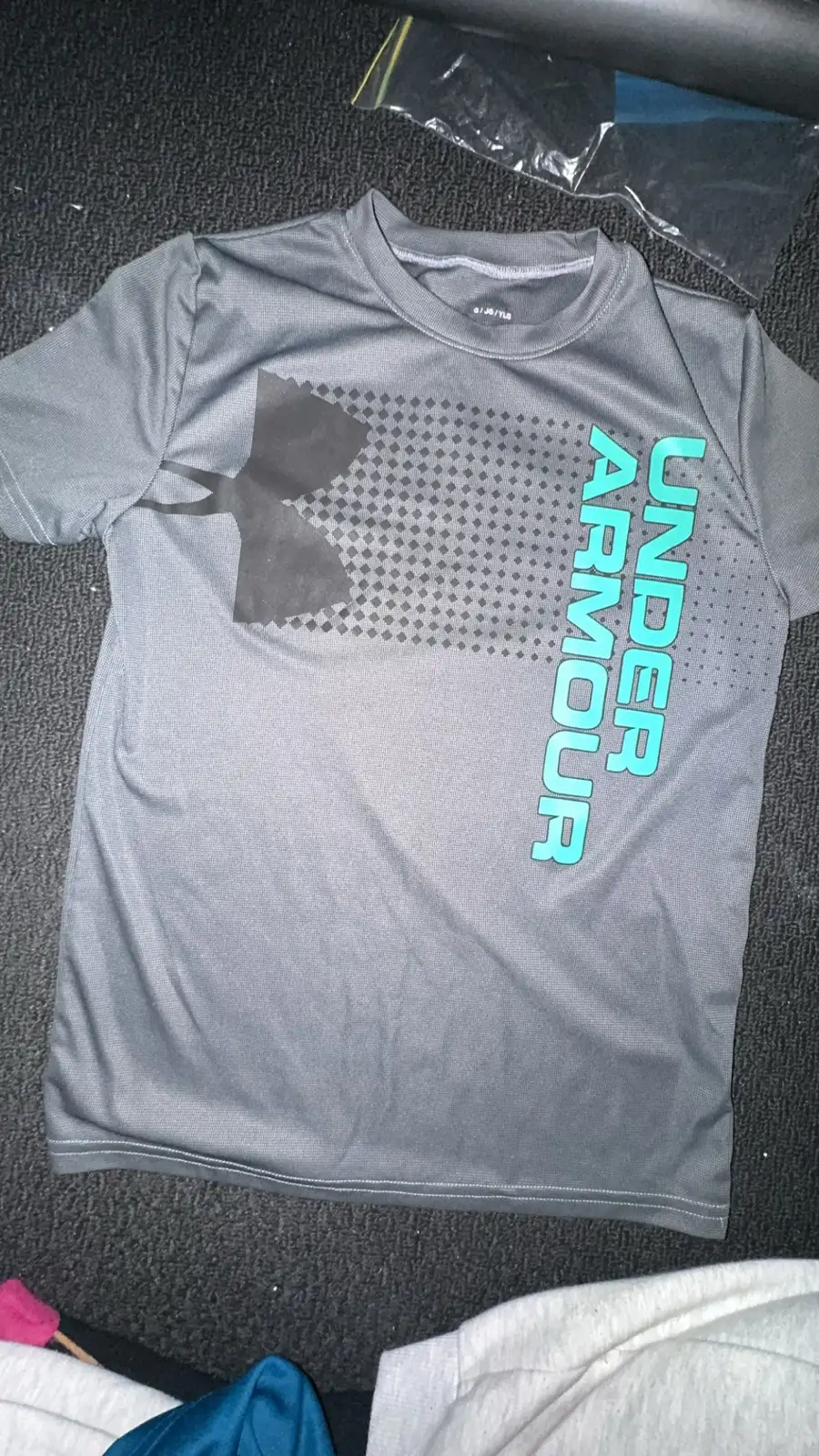 Under armour kids shorts and tshirt – photo 2