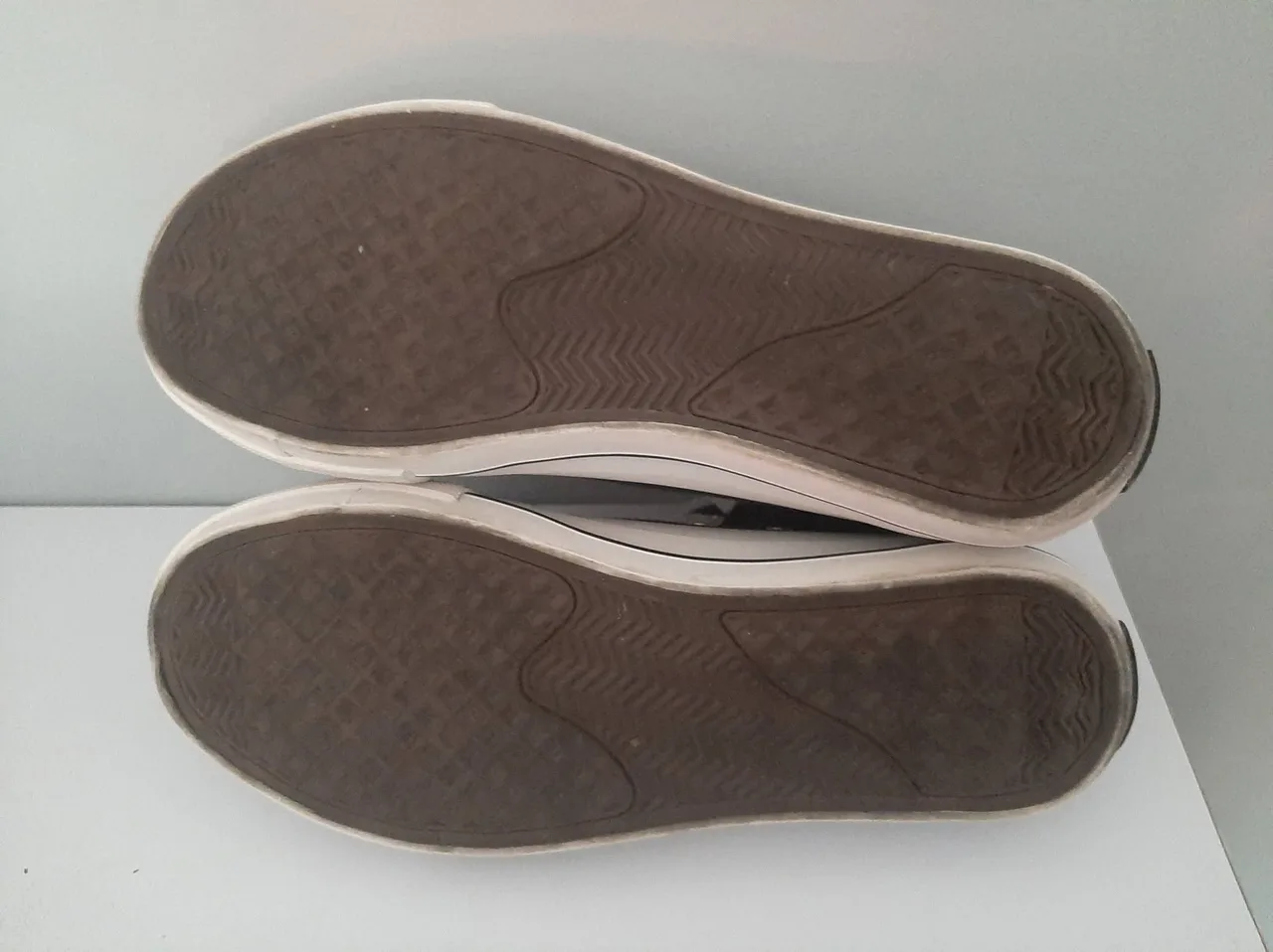 Ghanda Black and White Sneakers — photo 6