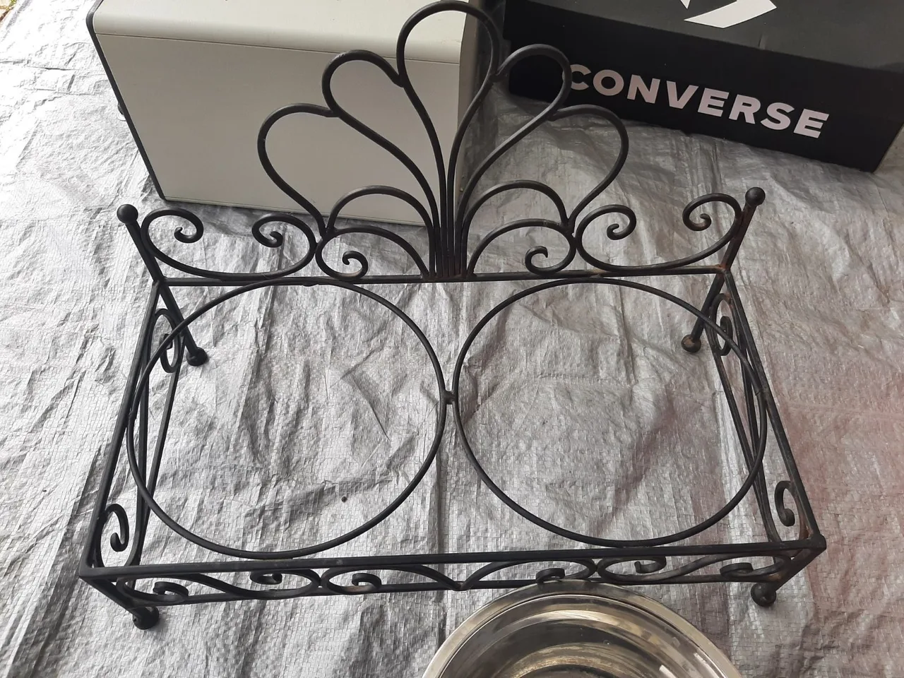 Pet Bowls with wrought Iron Stand — photo 2