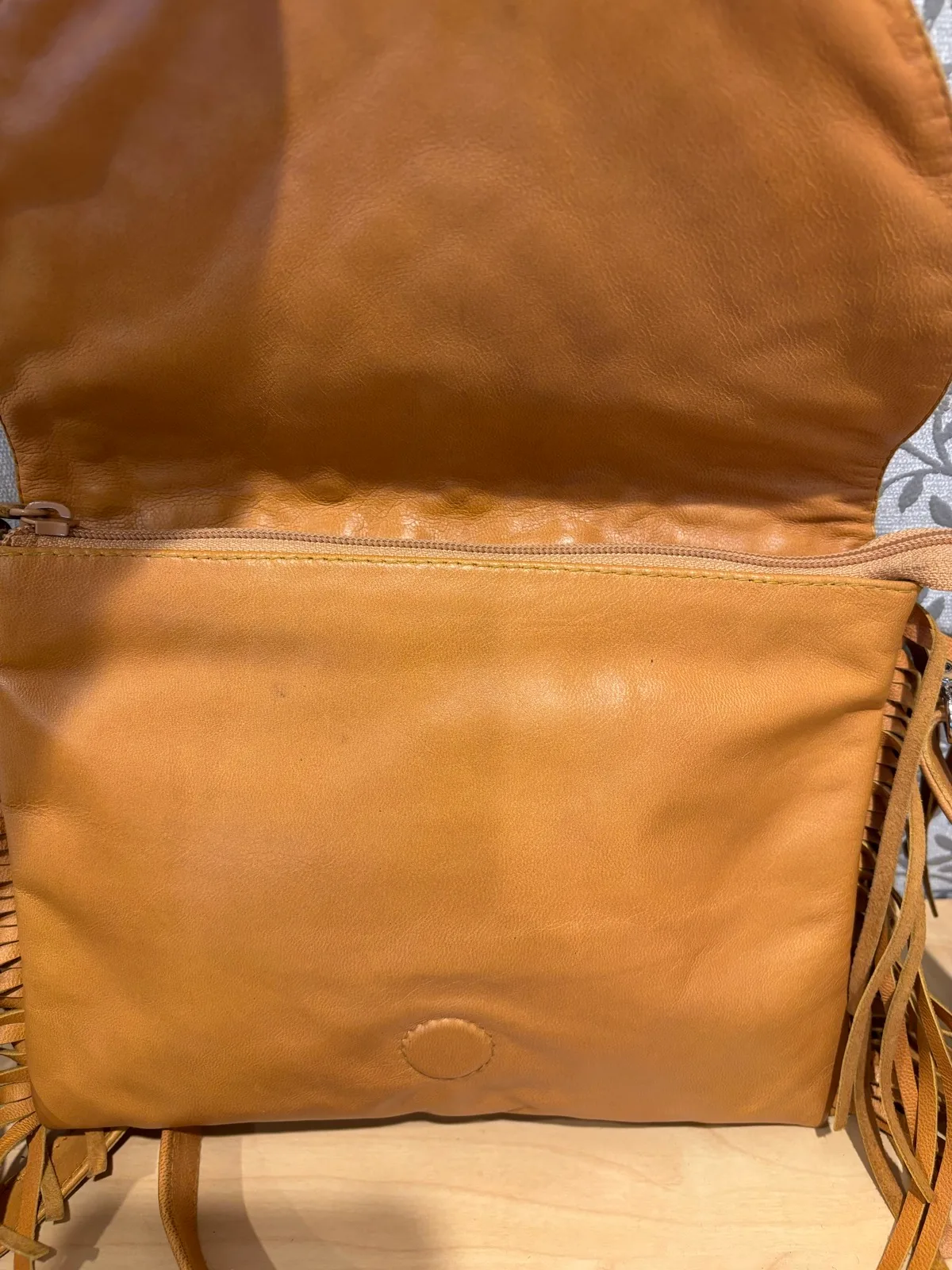 Artisan leather bag — photo 7