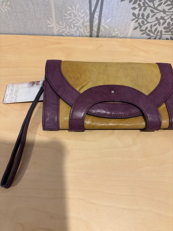 Leather wallet