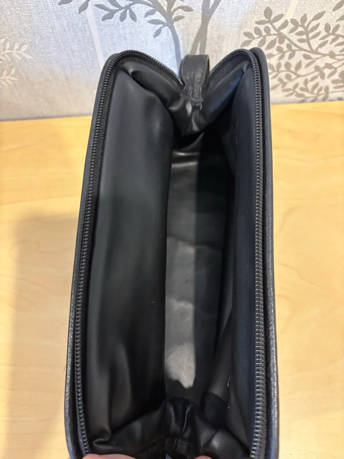 Cellini leather wash bag – photo 5
