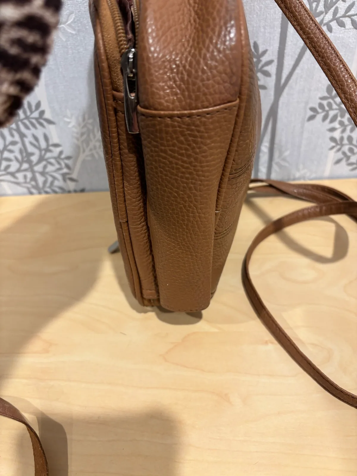 Leather crossbody bag – photo 7