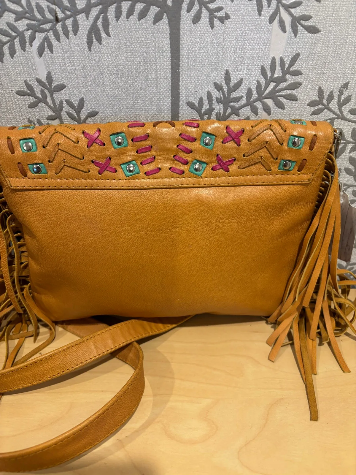 Artisan leather bag — photo 4