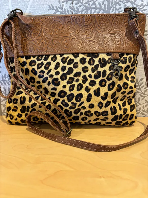 Myra leather bag