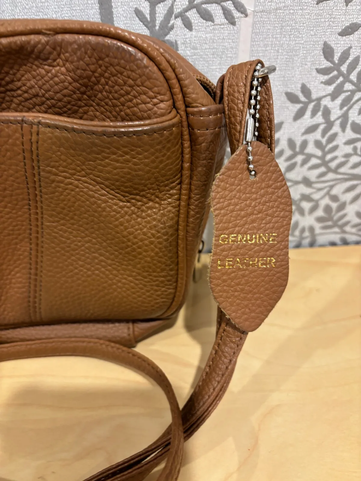 Leather crossbody bag – photo 2