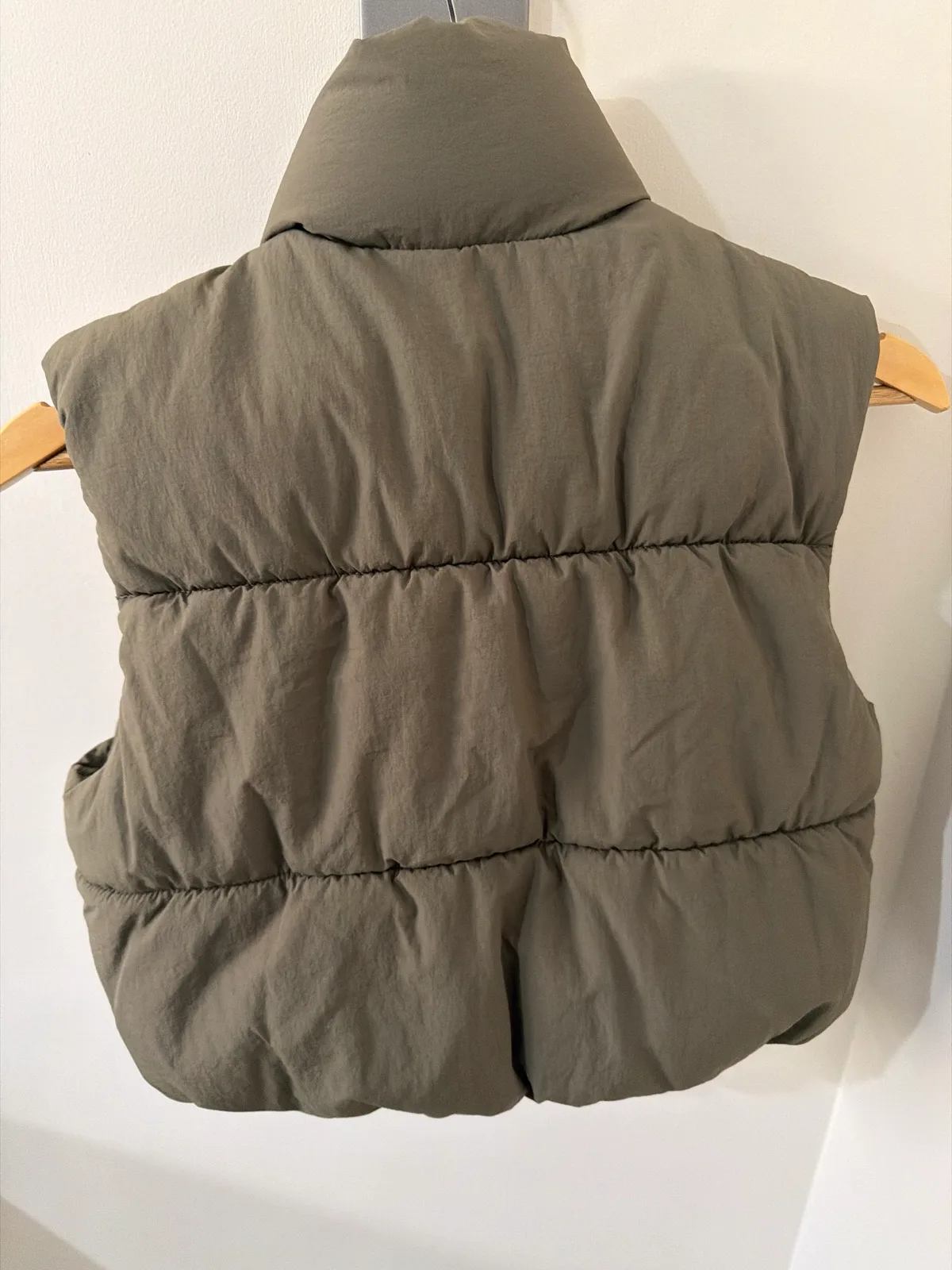H&M Cropped Puffer Vest – photo 2