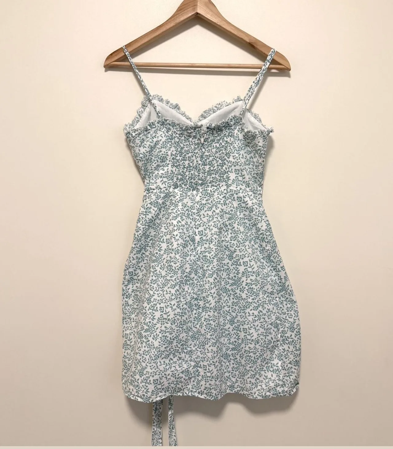 Ally Green Floral Wrap Mini Dress with Tie Waist - AU 8 — photo 4