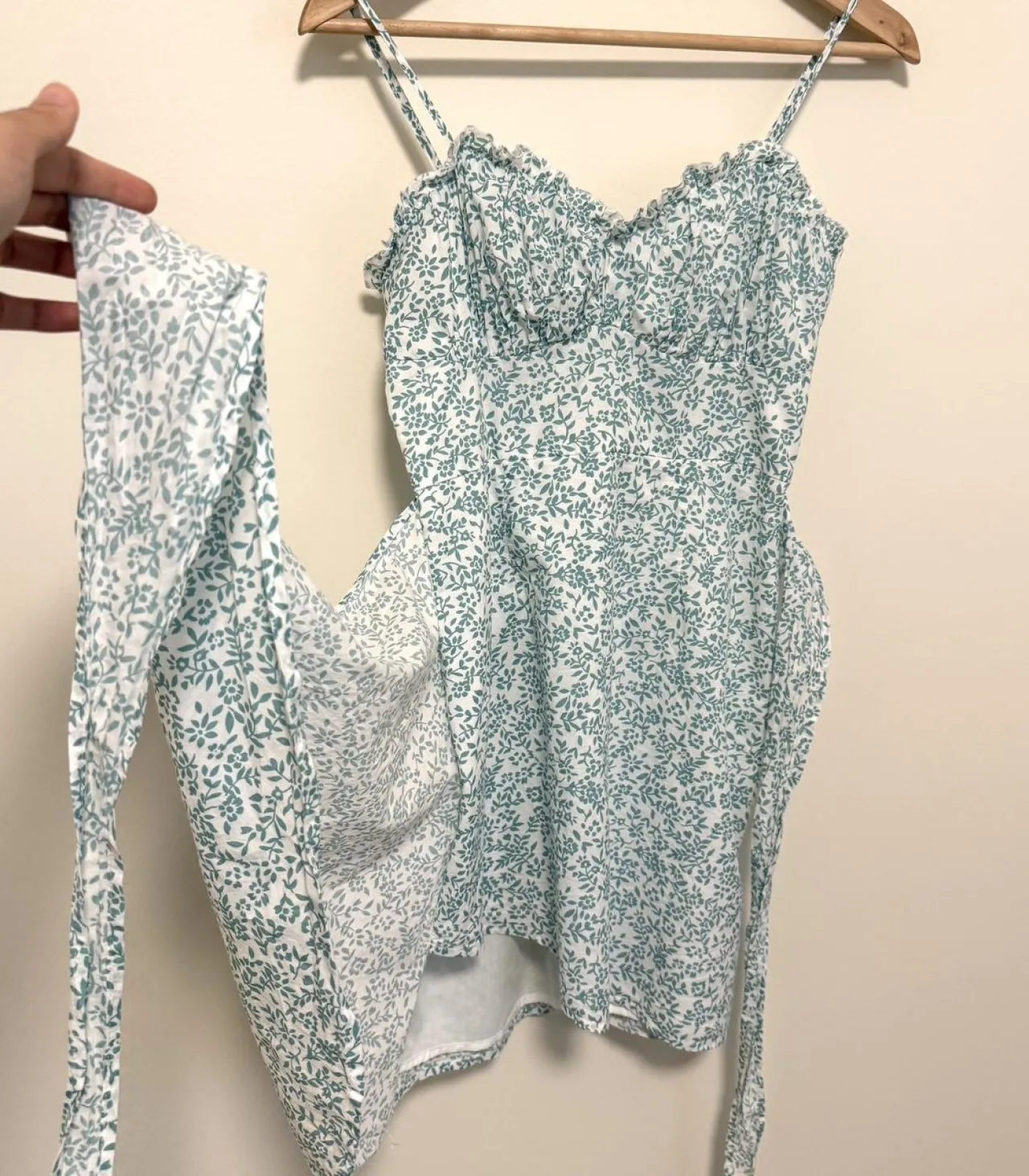 Ally Green Floral Wrap Mini Dress with Tie Waist - AU 8 — photo 5