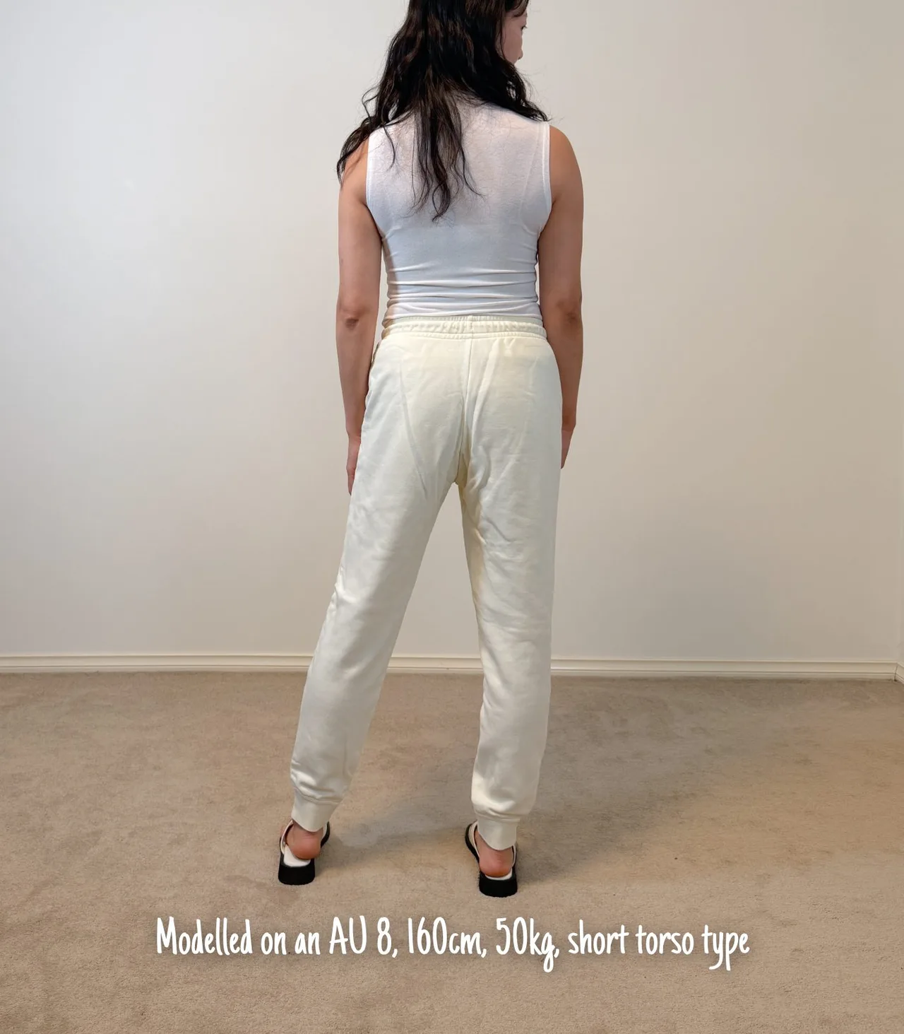 Nike Cream Fleece Jogger Sweatpants - Small — photo 2
