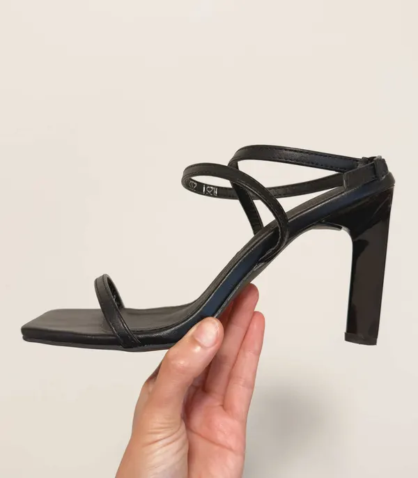 Retro Black High Heel Strap Sandals - 23.5cm (approx. AU 6, EUR 36)