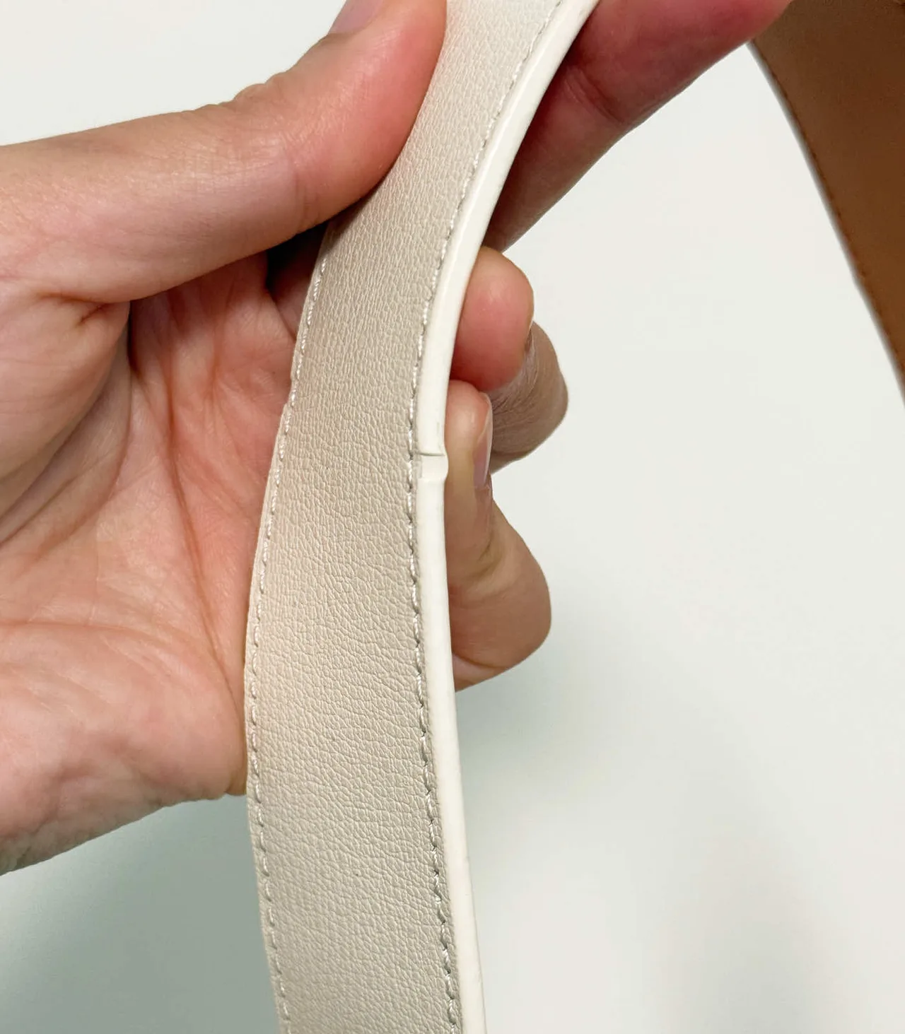 Carlyn Ivory Genuine Leather Structured 3-Ways Bag — photo 10