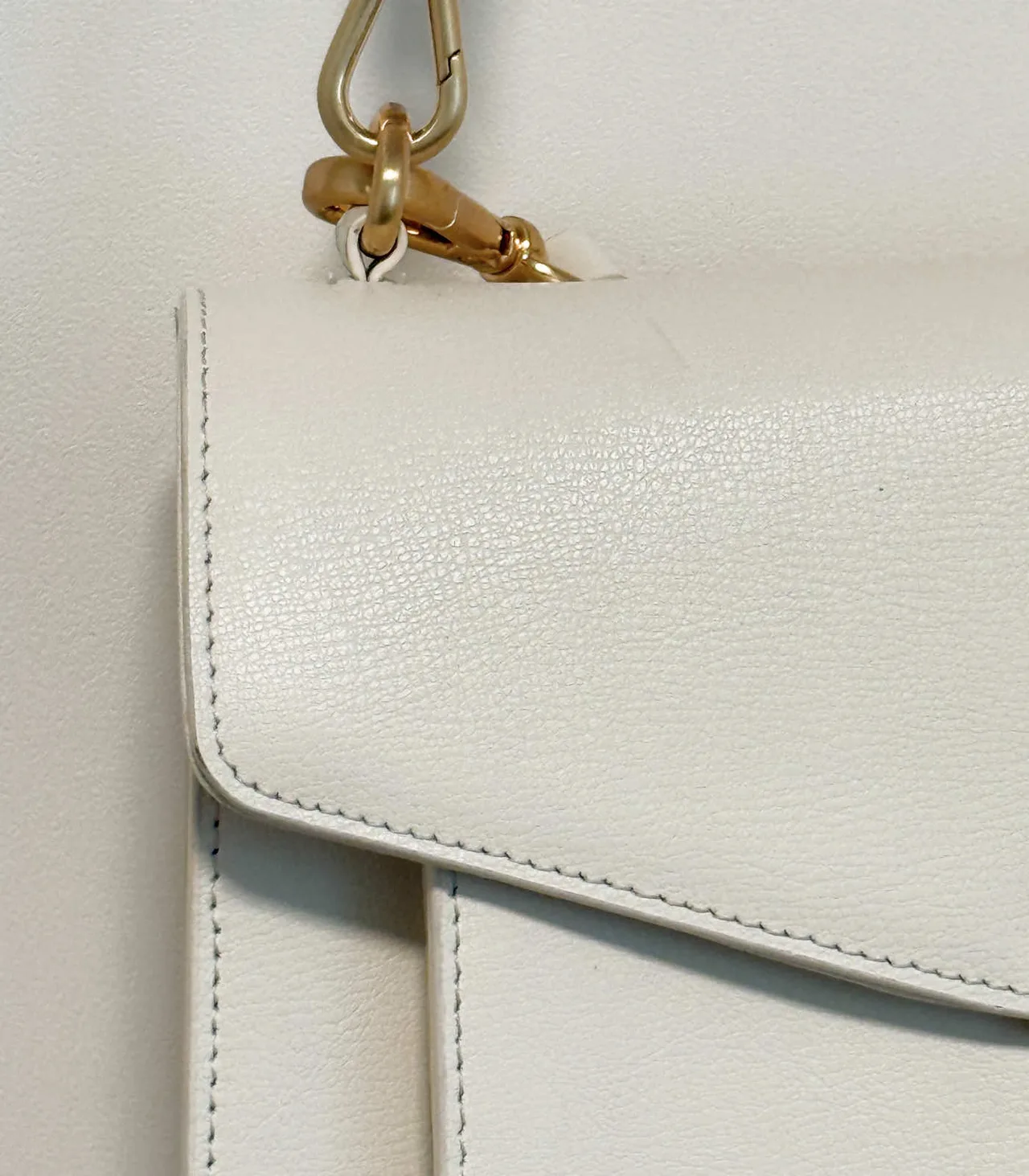 Carlyn Ivory Genuine Leather Structured 3-Ways Bag — photo 9