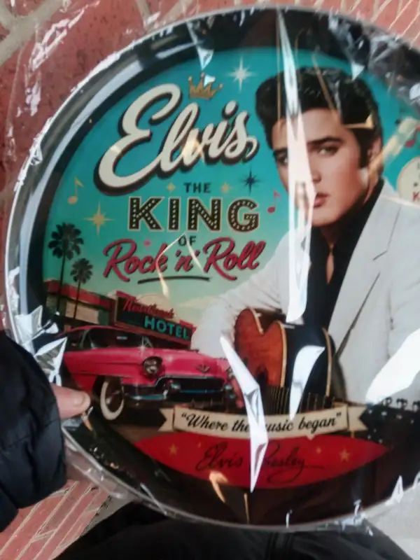 Elvis Presley King of rock plastic round plate