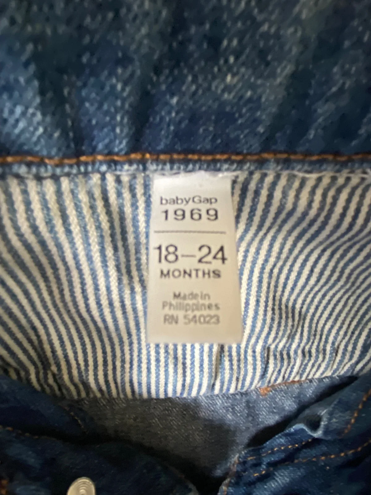 Baby Gap Denim Jacket size 18 - 24 months — photo 2