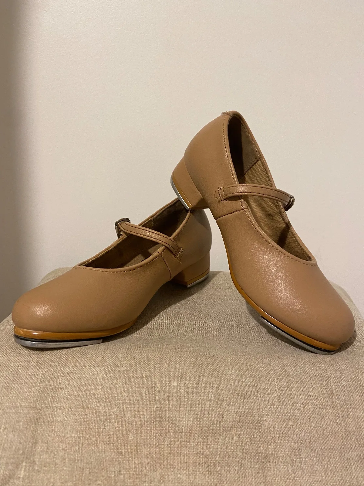 Energetiks Debut Collection Tap Shoes Girls Size 9.5 — photo 2